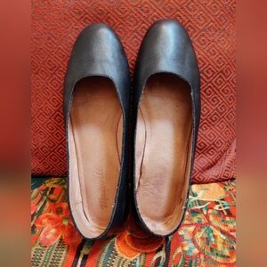 Madewell Ballet Flats. Black Leather. Size US 8.